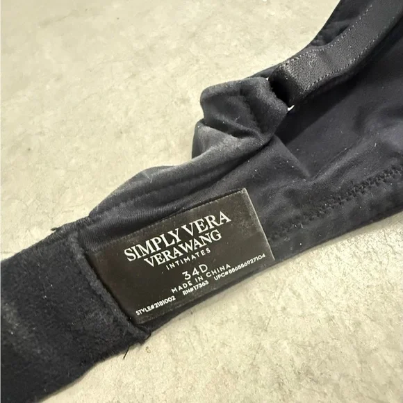 Simply Vera Vera Wang Intimates Black & Beige Lace Wireless Bra - 34D - Picture 7 of 11